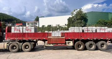 连云港 芝麻灰花岗岩地铺石出货日常