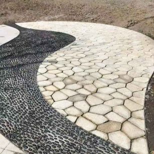 连云港 黄金麻冰裂纹地铺石工地铺装案例