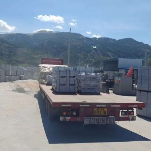 连云港 芝麻白仿形路沿石，直形路沿石