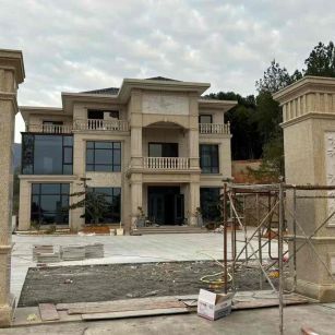 连云港 黄金麻花岗岩别墅雕花外墙干挂配上门口雕花罗马柱