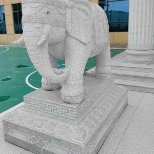 连云港 白麻花岗岩动物异形石雕-大象