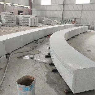 连云港芝麻白花岗岩石板材 园林光面弧形坐凳