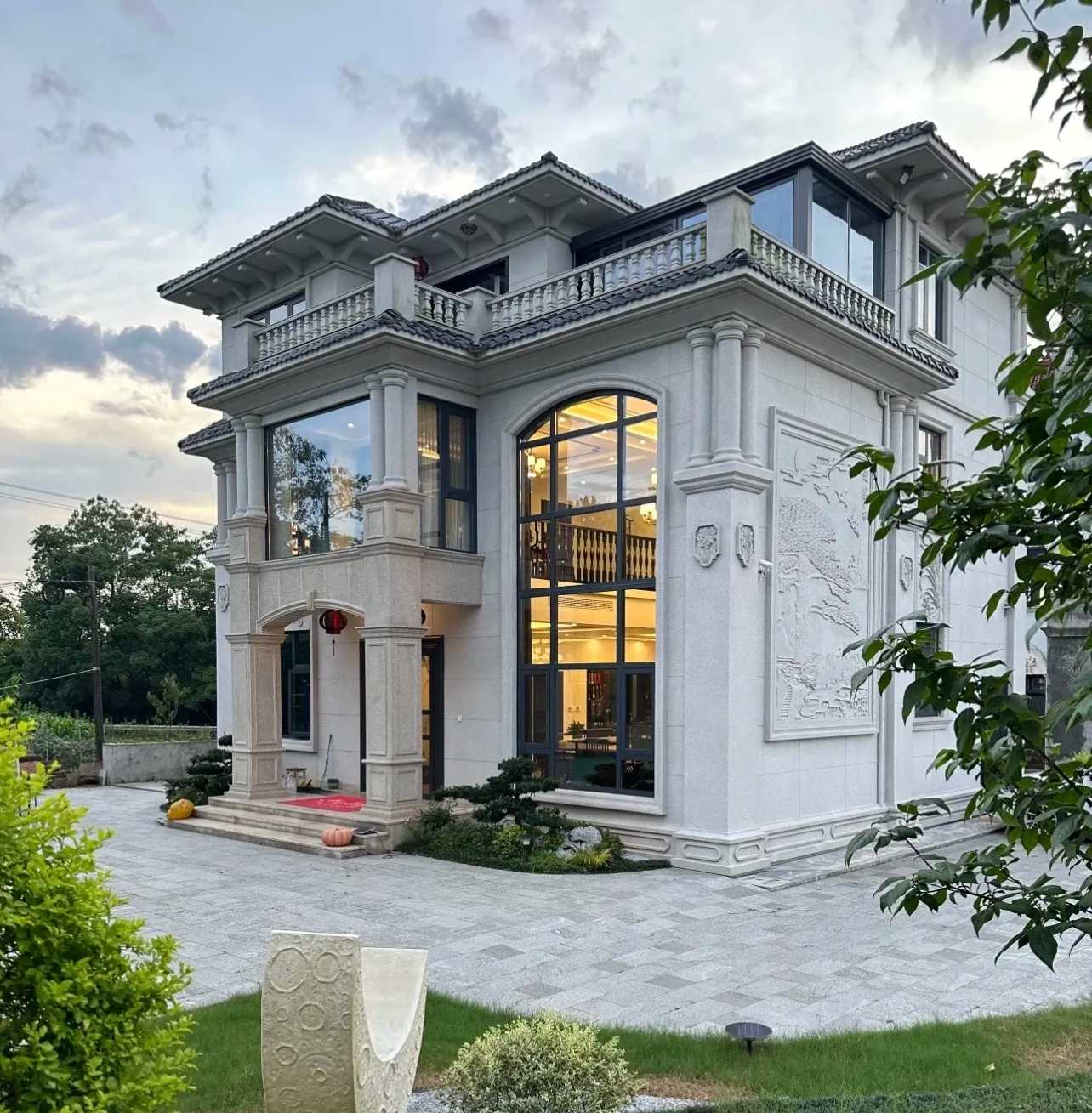 连云港 白麻花岗岩私人别墅干挂石材豪华定制