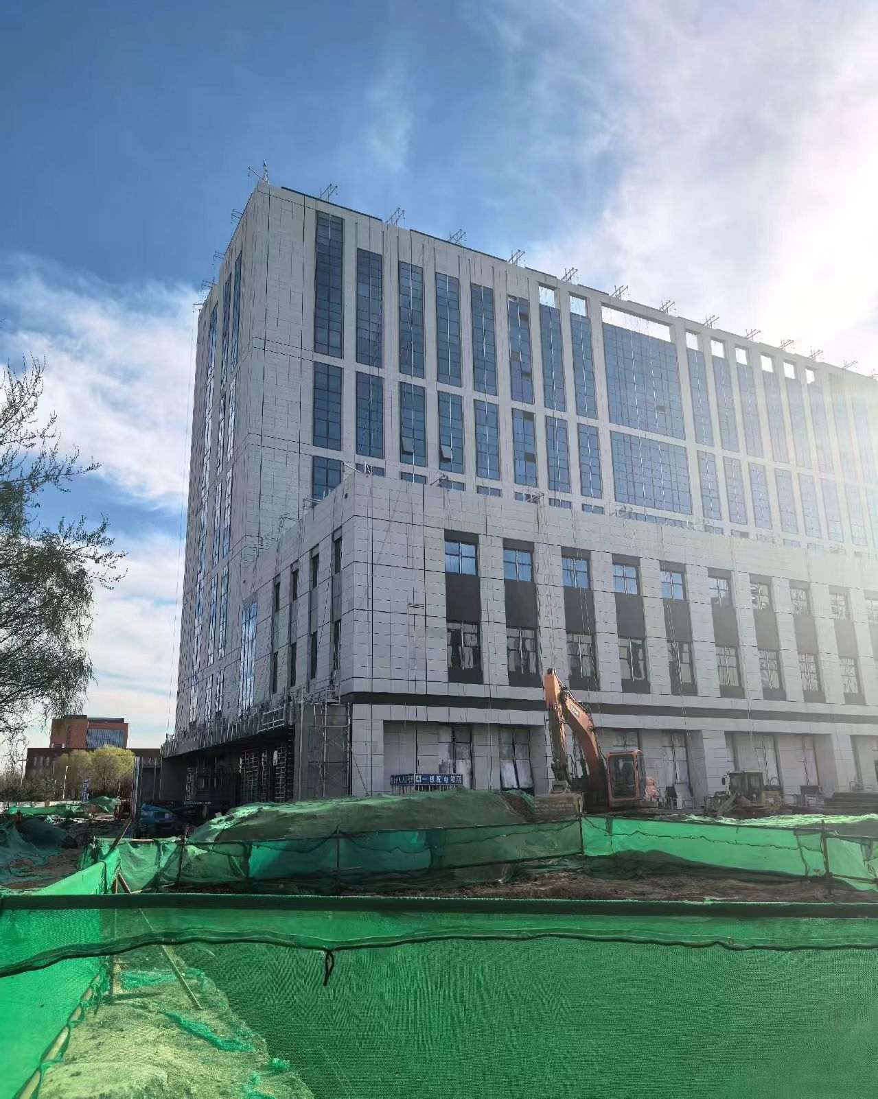 连云港 白麻花岗岩石材外墙干挂