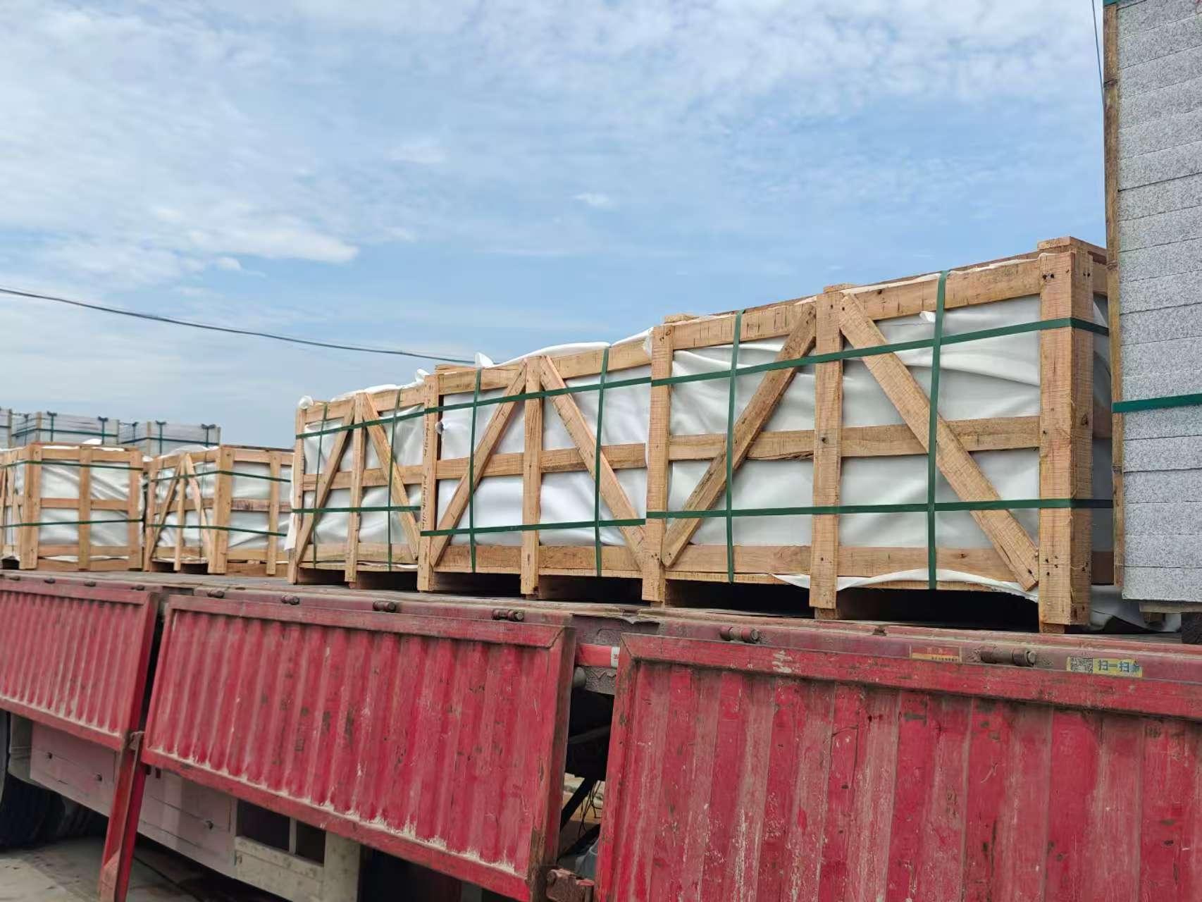 连云港 芝麻白花岗岩地铺石出口专车-泰国游