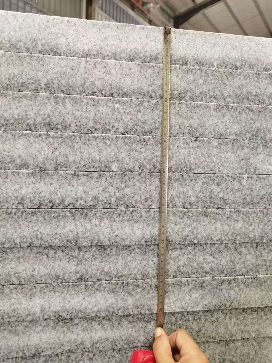 连云港 芝麻白火烧成品厚薄均匀，B料价格接近A料质量