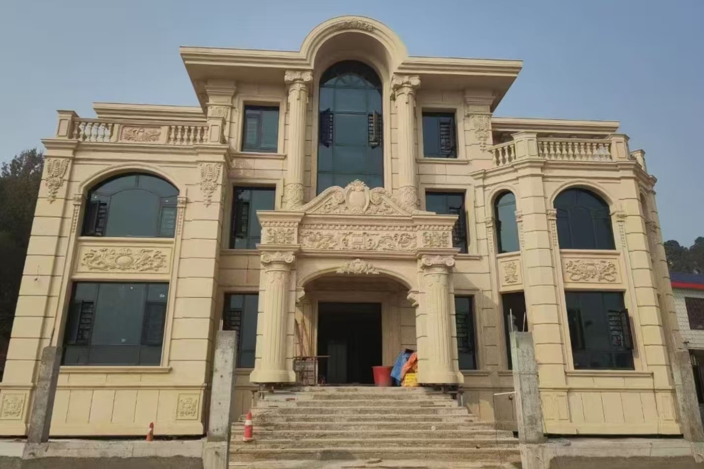 连云港 黄金麻花岗岩别墅外墙干挂