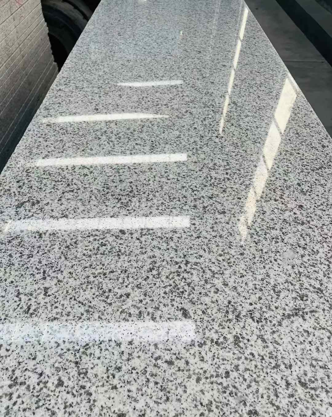 连云港 白麻花岗岩光面毛板